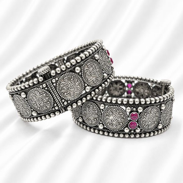 Medallion Pink Hinged Bangles